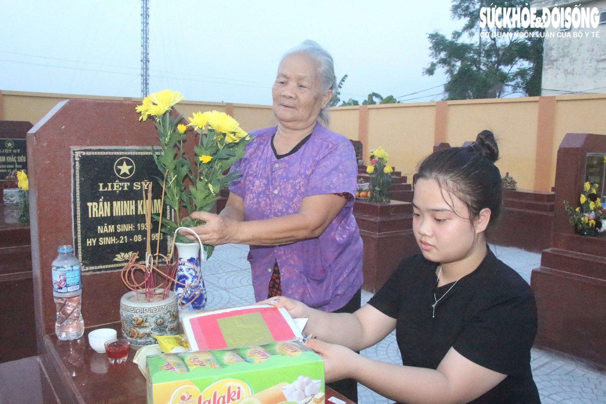 Xúc động đêm tri ân liệt sĩ tại Hải Phòng: Mong các anh sớm trở về đoàn tụ với gia đình, làng xóm- Ảnh 4.