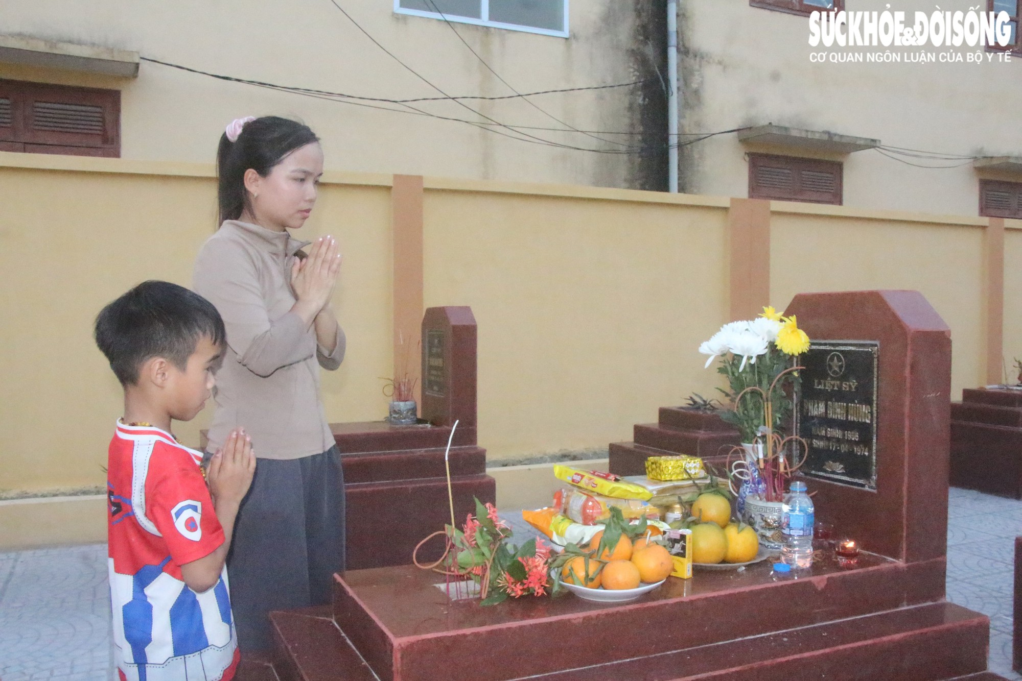 Xúc động đêm tri ân liệt sĩ tại Hải Phòng: Mong các anh sớm trở về đoàn tụ với gia đình, làng xóm- Ảnh 3.