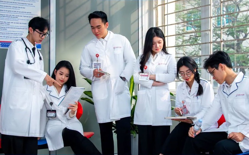 Hành Động Kỷ Luật Đối Với Sinh Viên Đại Học Y Hà Nội: Một Bài Học Đắt Giá