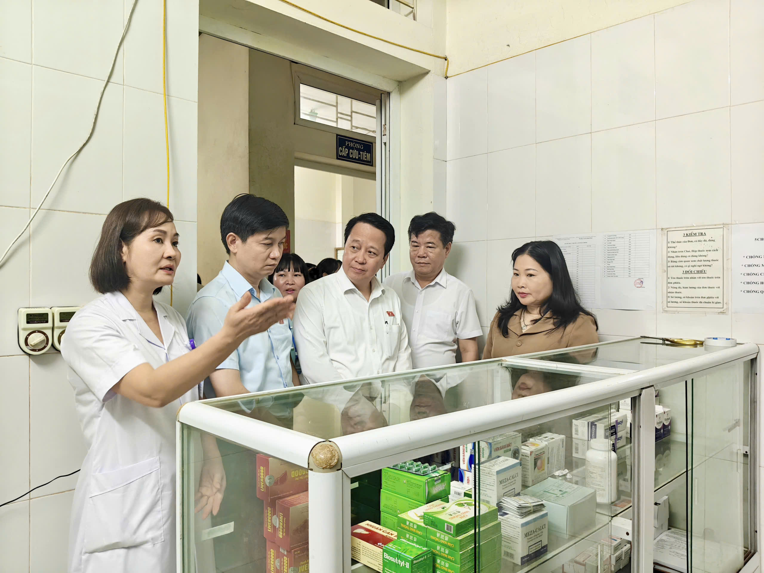 Gallery - Khảo sát thực tế tại Lào Cai, kiến nghị tháo gỡ 'điểm nghẽn' nhân lực cho y tế cơ sở - image 5