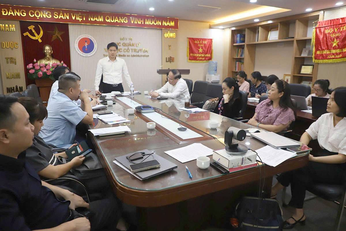 Bộ Y tế sửa đổi quy định cấp giấy chứng nhận lương y, đẩy mạnh phân cấp gắn với nâng cao chất lượng quản lý- Ảnh 5.