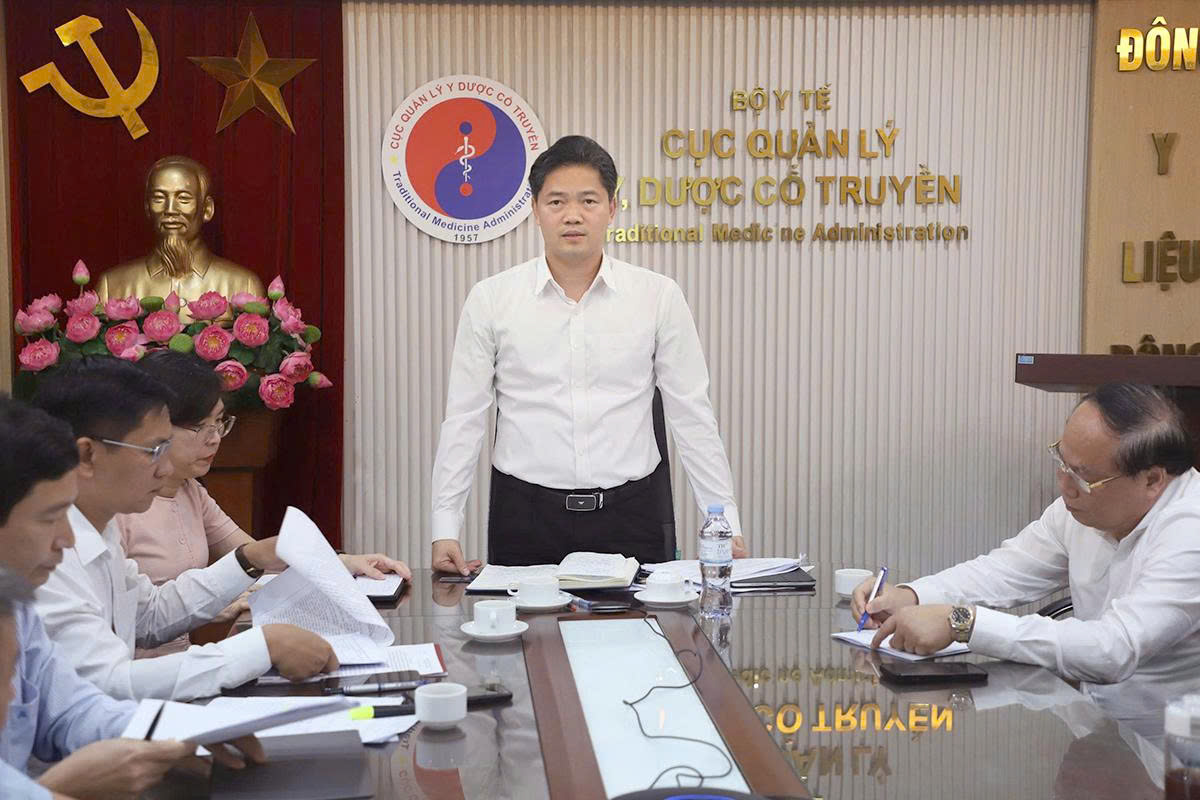 Bộ Y tế sửa đổi quy định cấp giấy chứng nhận lương y, đẩy mạnh phân cấp gắn với nâng cao chất lượng quản lý- Ảnh 4.