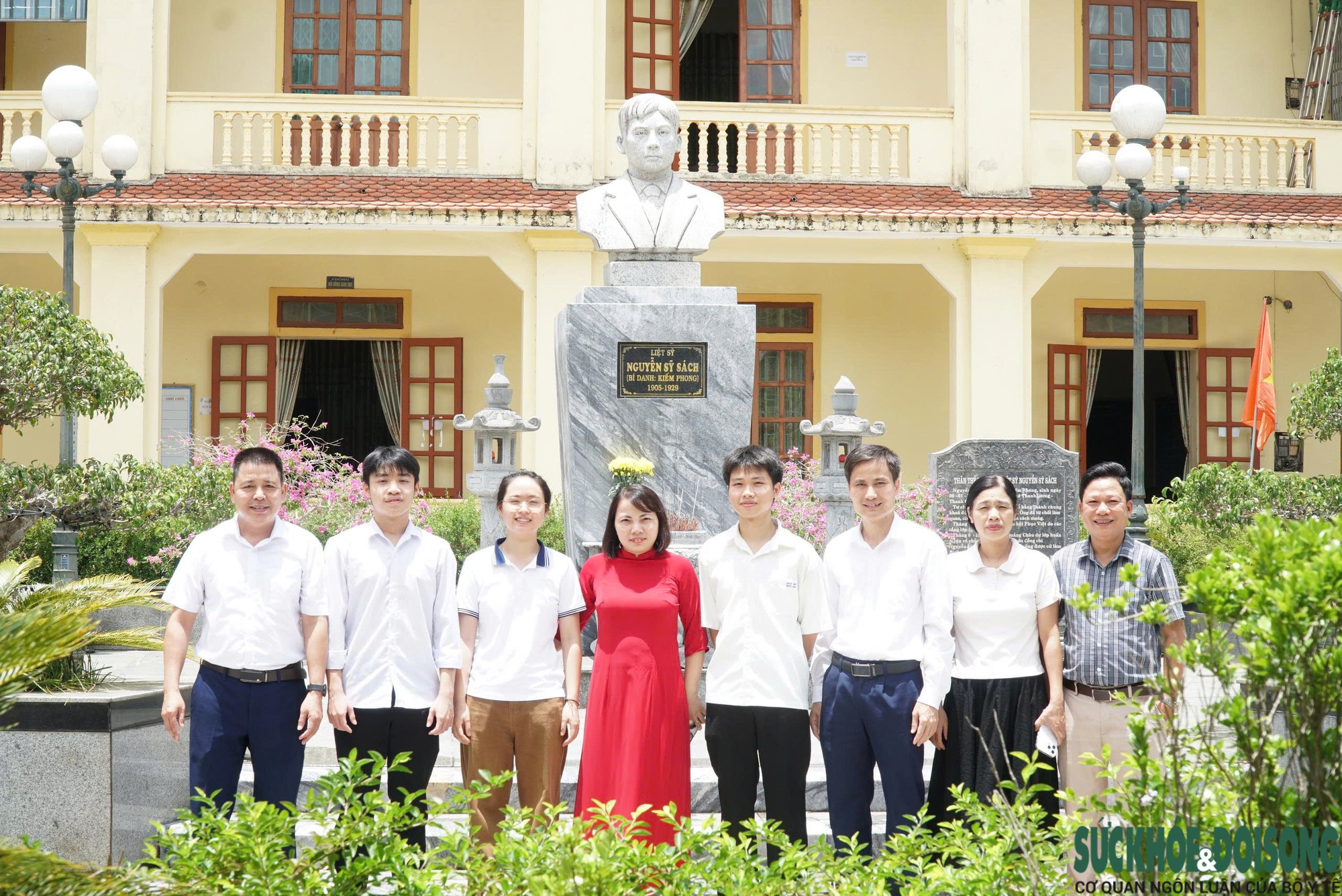 Thủ khoa, á khoa đến từ... trường làng- Ảnh 2.