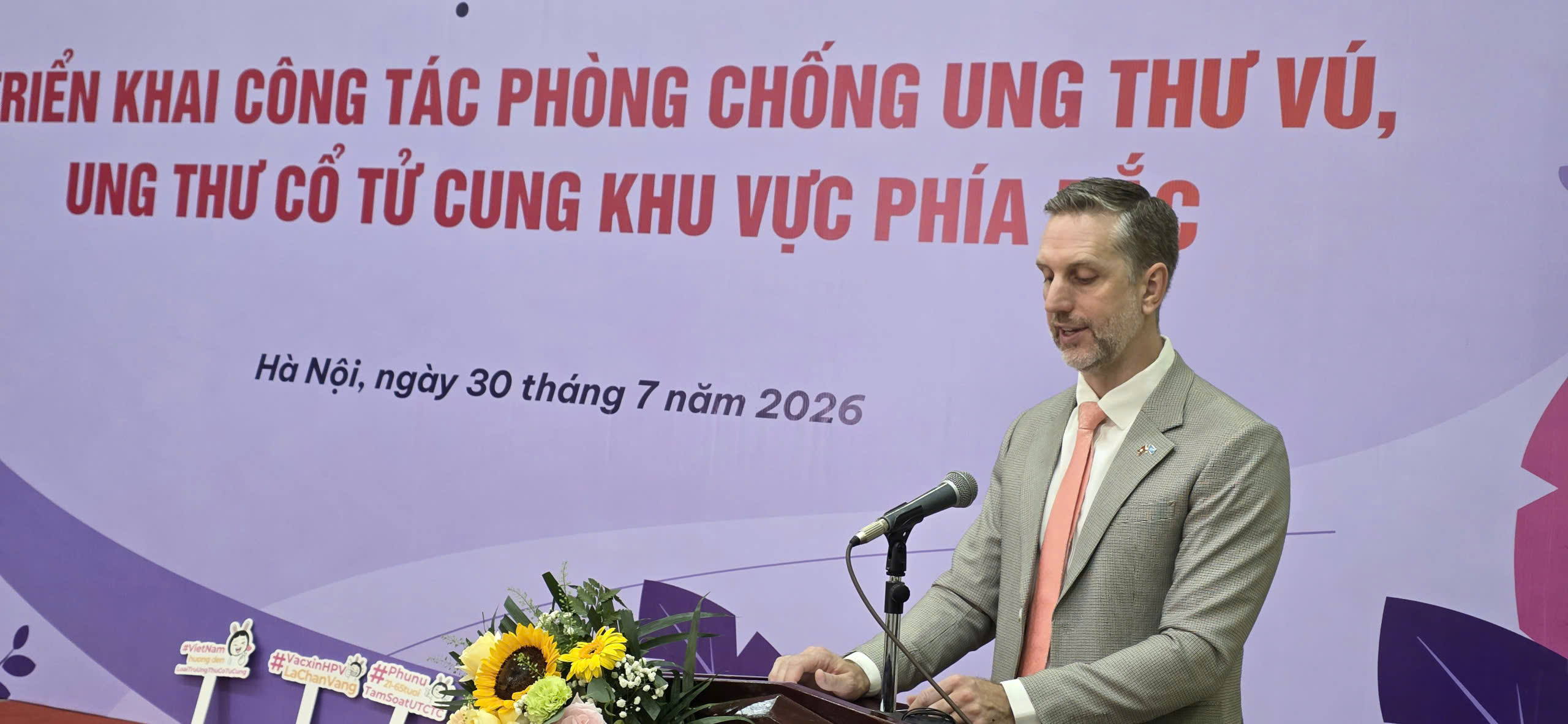 Gallery - Bộ Y tế triển khai kế hoạch quốc gia phòng, chống ung thư vú và ung thư cổ tử cung - image 1