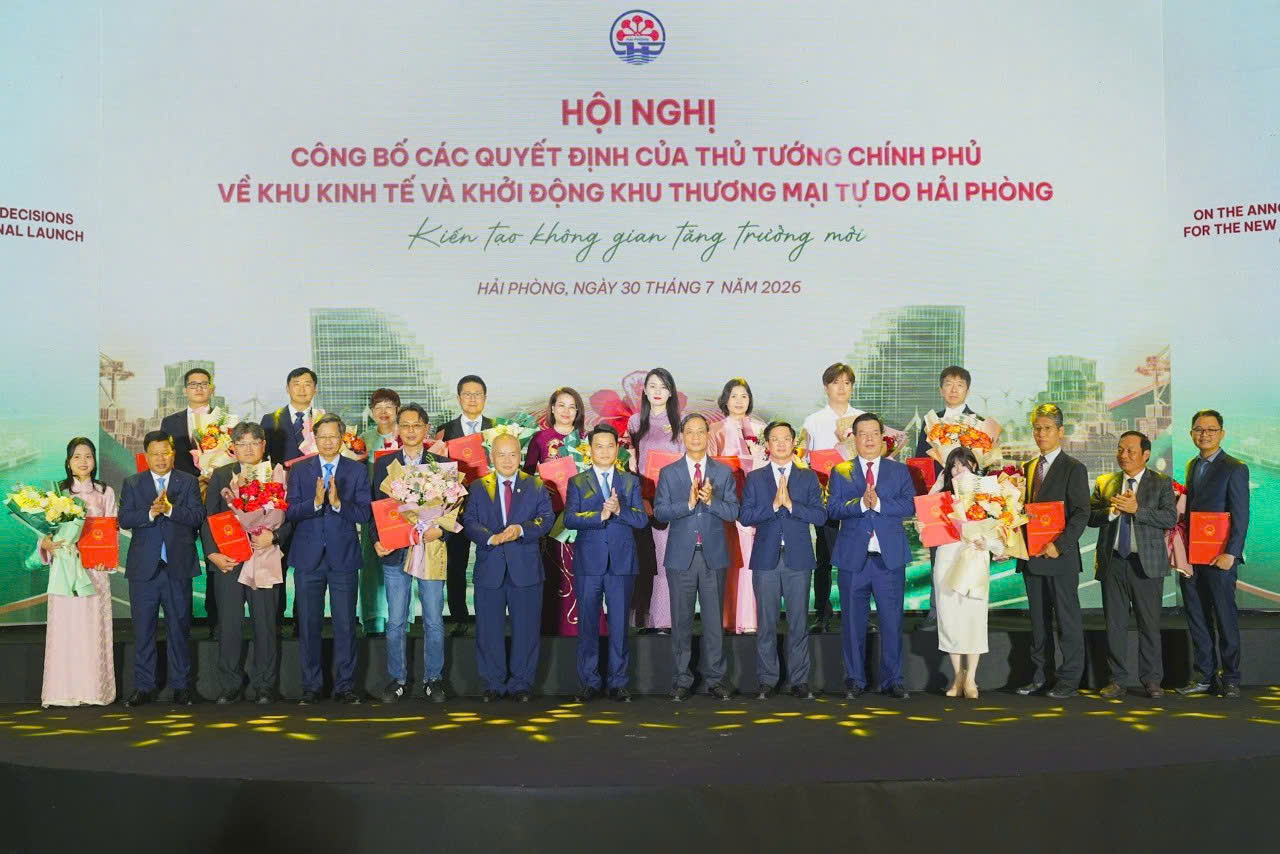 Công bố các Quyết định của Thủ tướng Chính phủ về Khu kinh tế và khởi động Khu Thương mại tự do Hải Phòng- Ảnh 7.