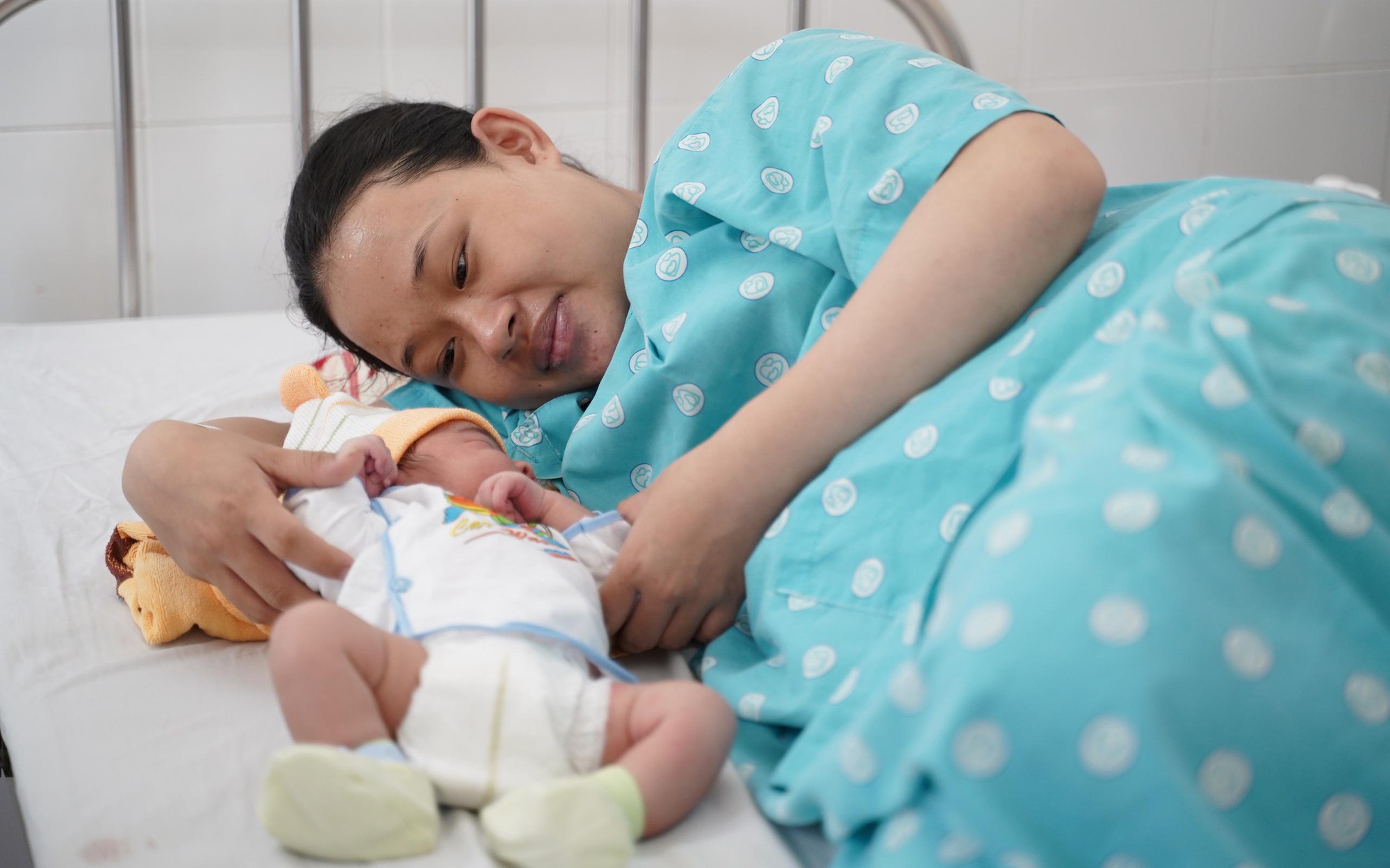 Sự Tích Cực Hiến Sữa: Cơ Hội Vàng Cho Đời Sống Của Trẻ Sinh Non
