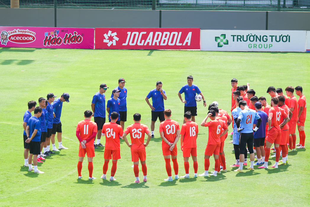 Lịch thi đấu bóng đá hôm nay 31/7, Việt Nam vs Singapore: Những 'chiến binh sao vàng' thăng hoa tại Mỹ Đình?- Ảnh 2.