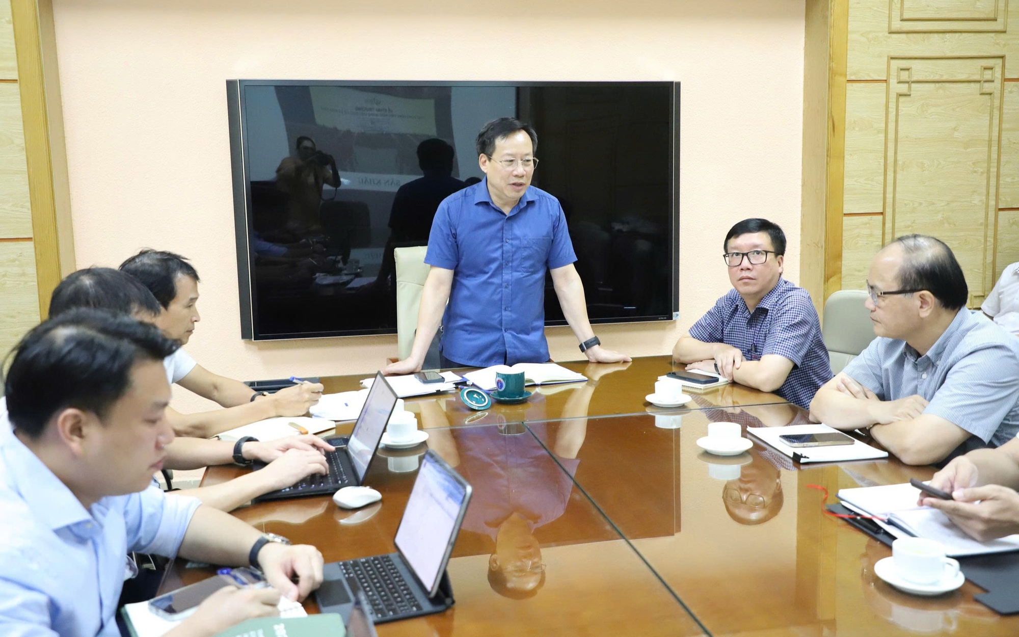 Bộ trưởng Đào Hồng Lan: Bệnh viện Hữu nghị Việt Đức cơ sở Ninh Bình phải sẵn sàng tiếp nhận người bệnh ngay từ ngày khai trương- Ảnh 9.