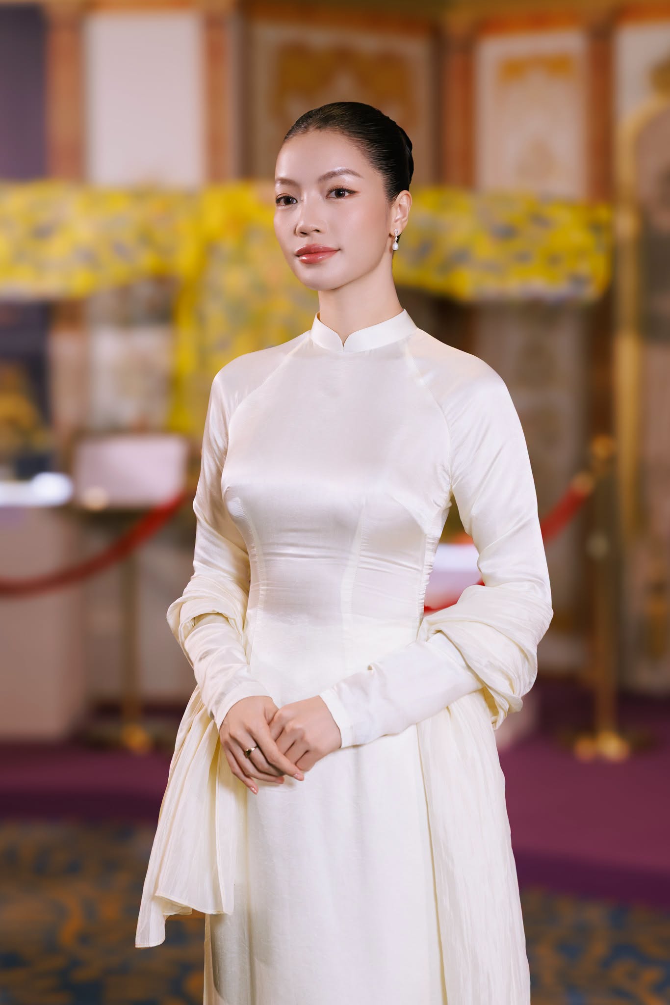 Chân dung Á hậu 'ăn chay trường' đóng vai Hoàng Thị Cúc trong 'Hoàng hậu cuối cùng'- Ảnh 3.