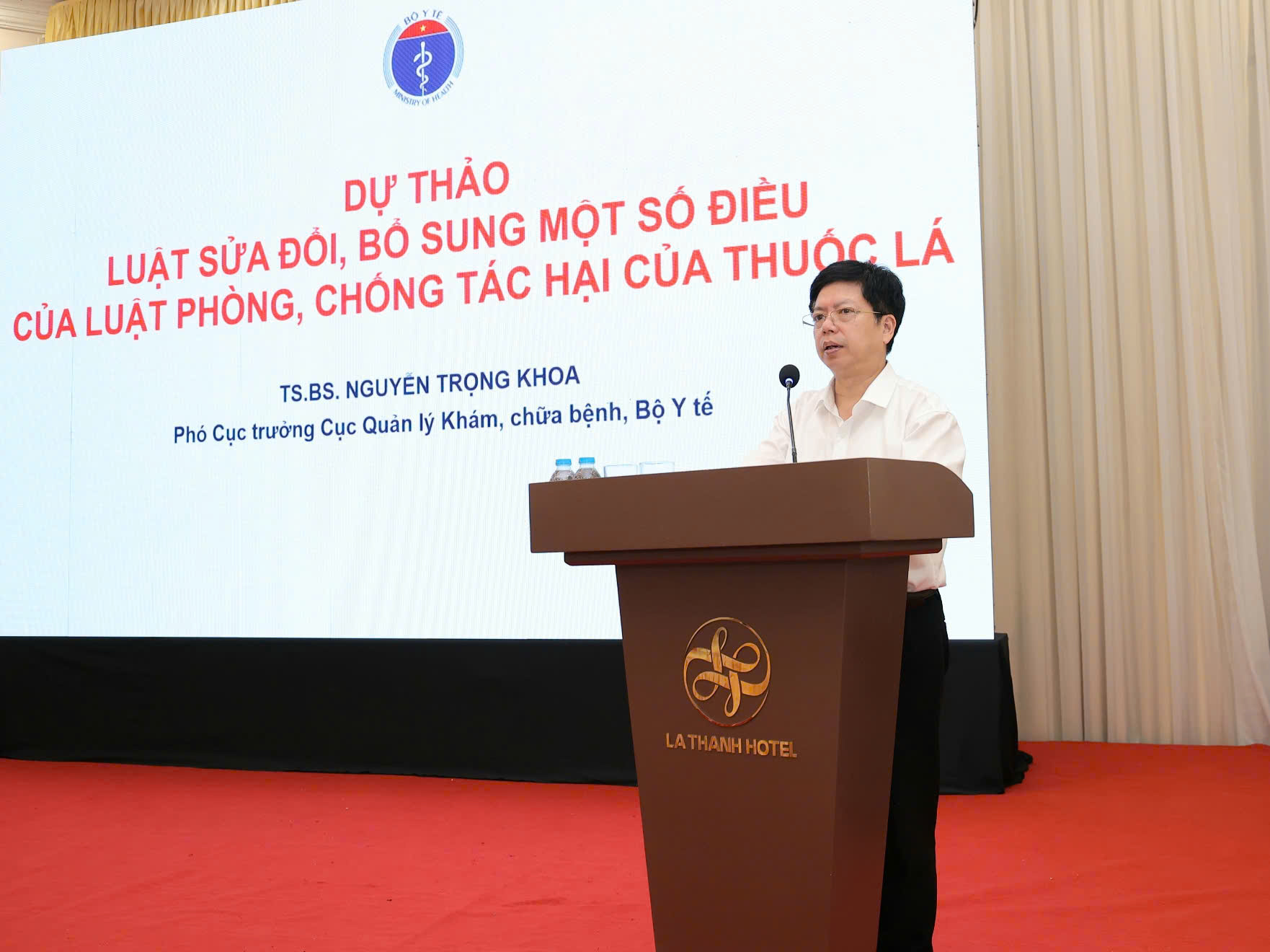 Bảo vệ thế hệ trẻ trước làn sóng nicotine mới: Bộ Y tế đề xuất cấm dưới mọi hình thức- Ảnh 4.