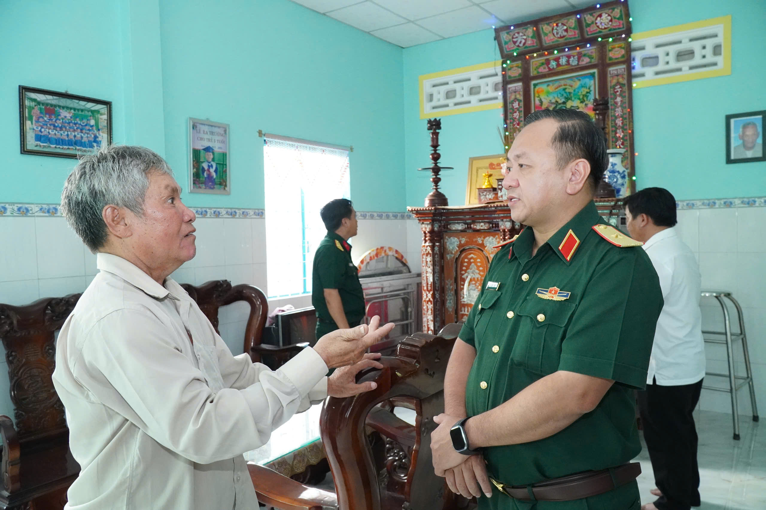 Gallery - Phát hiện khác biệt trong hồ sơ của liệt sĩ tại CV Lê Thị Riêng được gia đình nhận là người thân