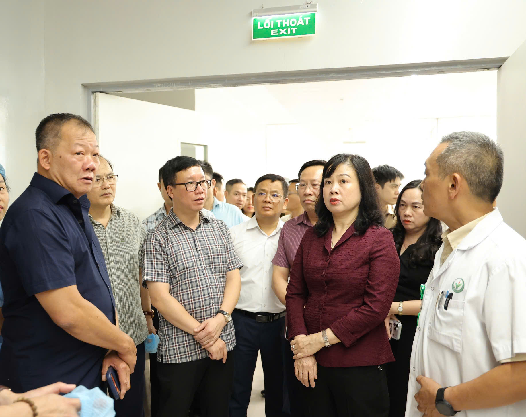 Bộ trưởng Đào Hồng Lan: Bệnh viện Hữu nghị Việt Đức cơ sở Ninh Bình phải sẵn sàng tiếp nhận người bệnh ngay từ ngày khai trương- Ảnh 8.