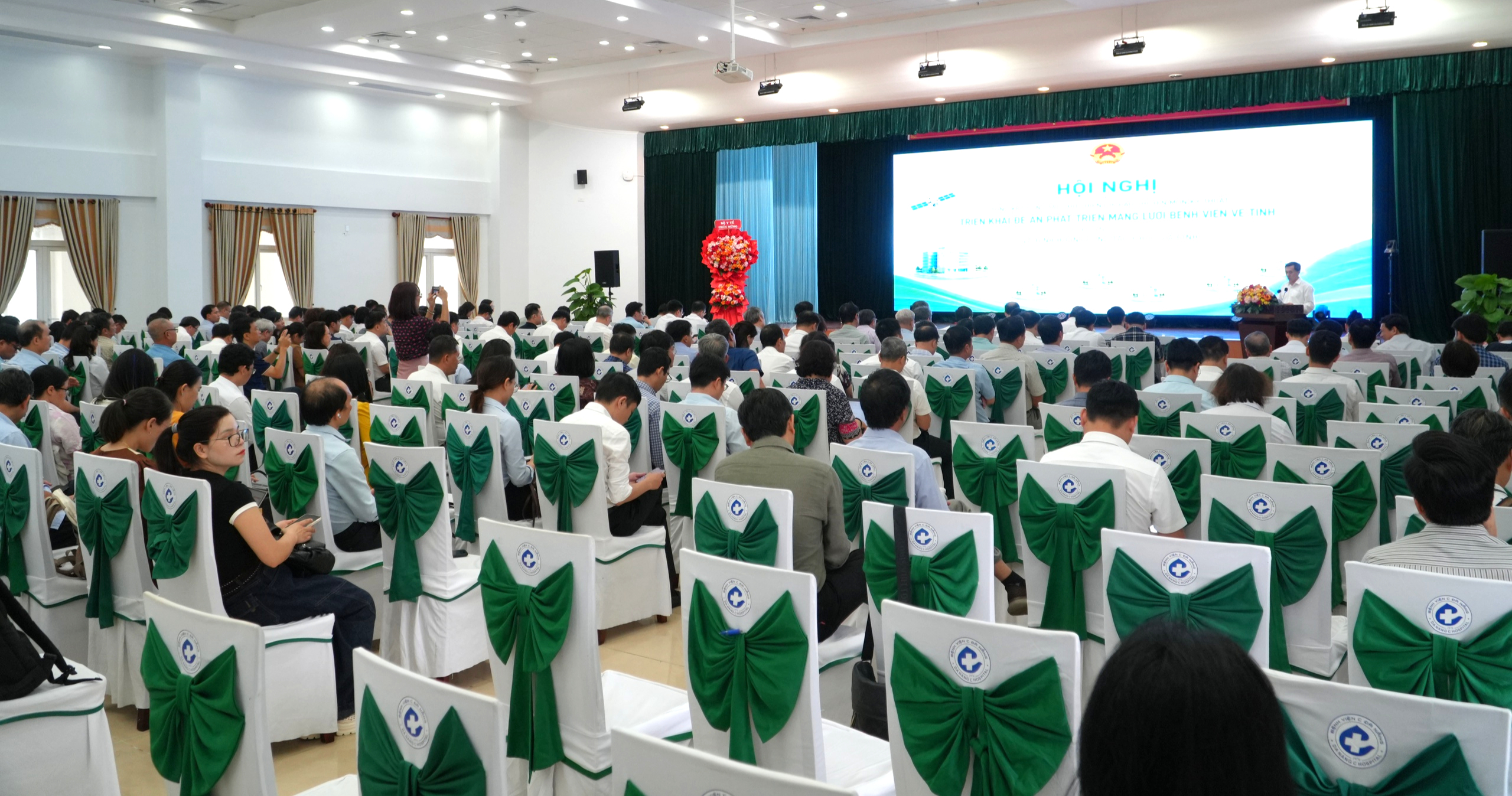 Phát triển bệnh viện vệ tinh và y học gia đình: Đưa dịch vụ y tế chất lượng đến gần người dân
- Ảnh 2.