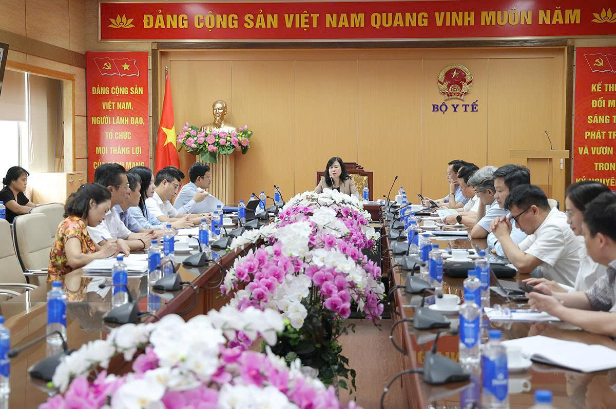 Bộ trưởng Đào Hồng Lan: Phân bổ vốn đầu tư công phải công khai, minh bạch, gắn với hiệu quả giải ngân- Ảnh 12.