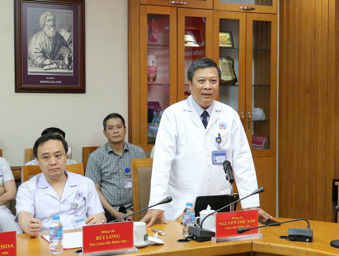 Bệnh viện Hữu nghị cần trở thành mô hình chăm sóc sức khỏe cán bộ hiện đại, chuyên sâu và chuyển đổi số toàn diện- Ảnh 2.