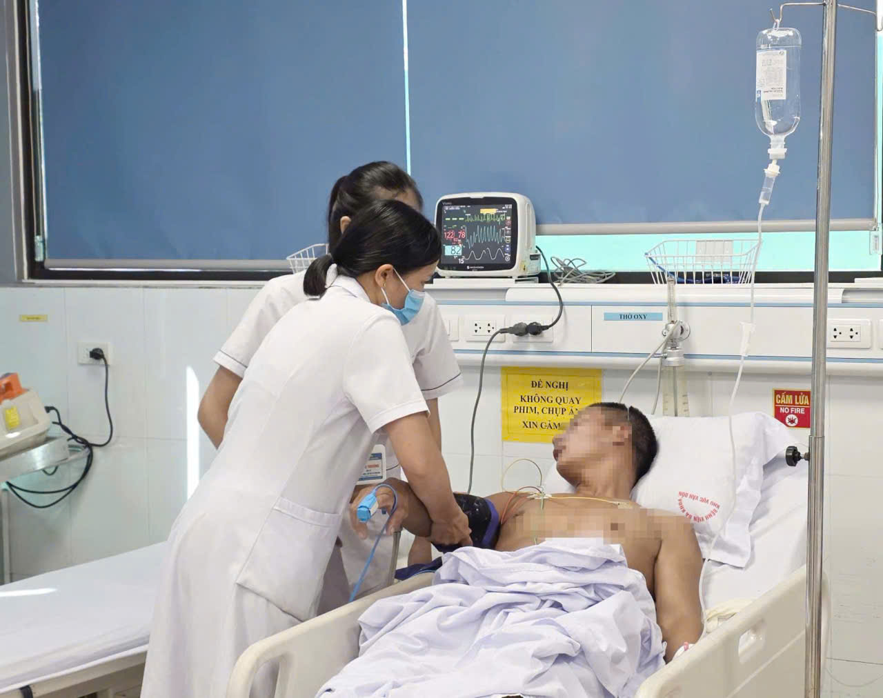 Thông tin mới nhất vụ lật tàu trên biển khiến 5 người gặp nạn- Ảnh 2.