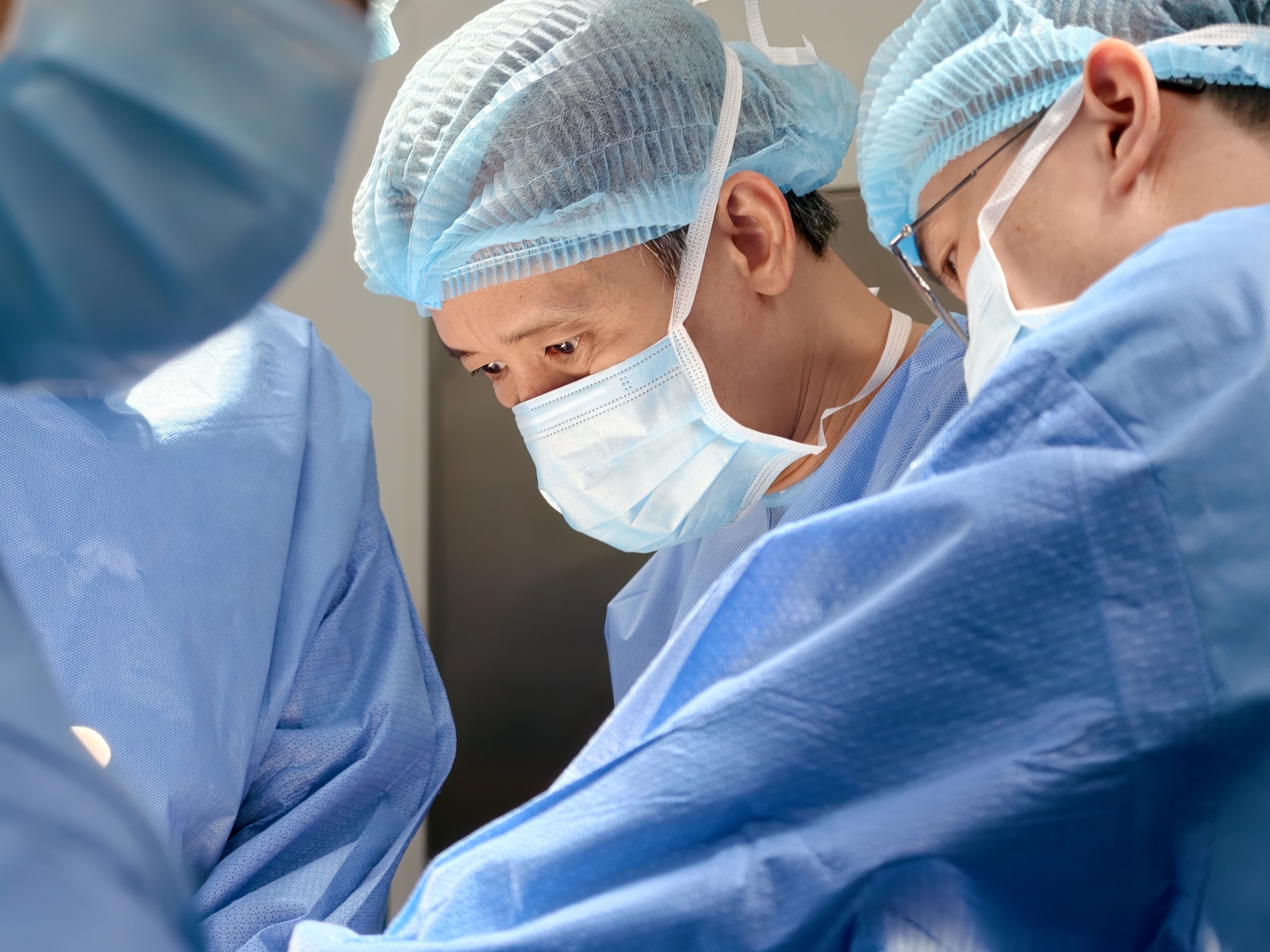 Ca cấp cứu và ca phẫu thuật đầu tiên tại Bệnh viện Hữu nghị Việt Đức cơ sở Ninh Bình - Ảnh 2.