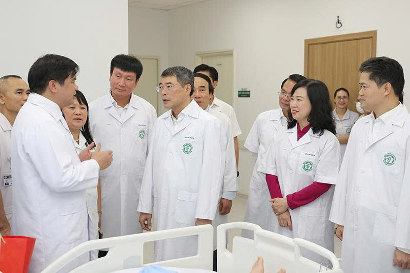 Thủ tướng Lê Minh Hưng thăm Bệnh viện Bạch Mai cơ sở Ninh Bình
- Ảnh 7.