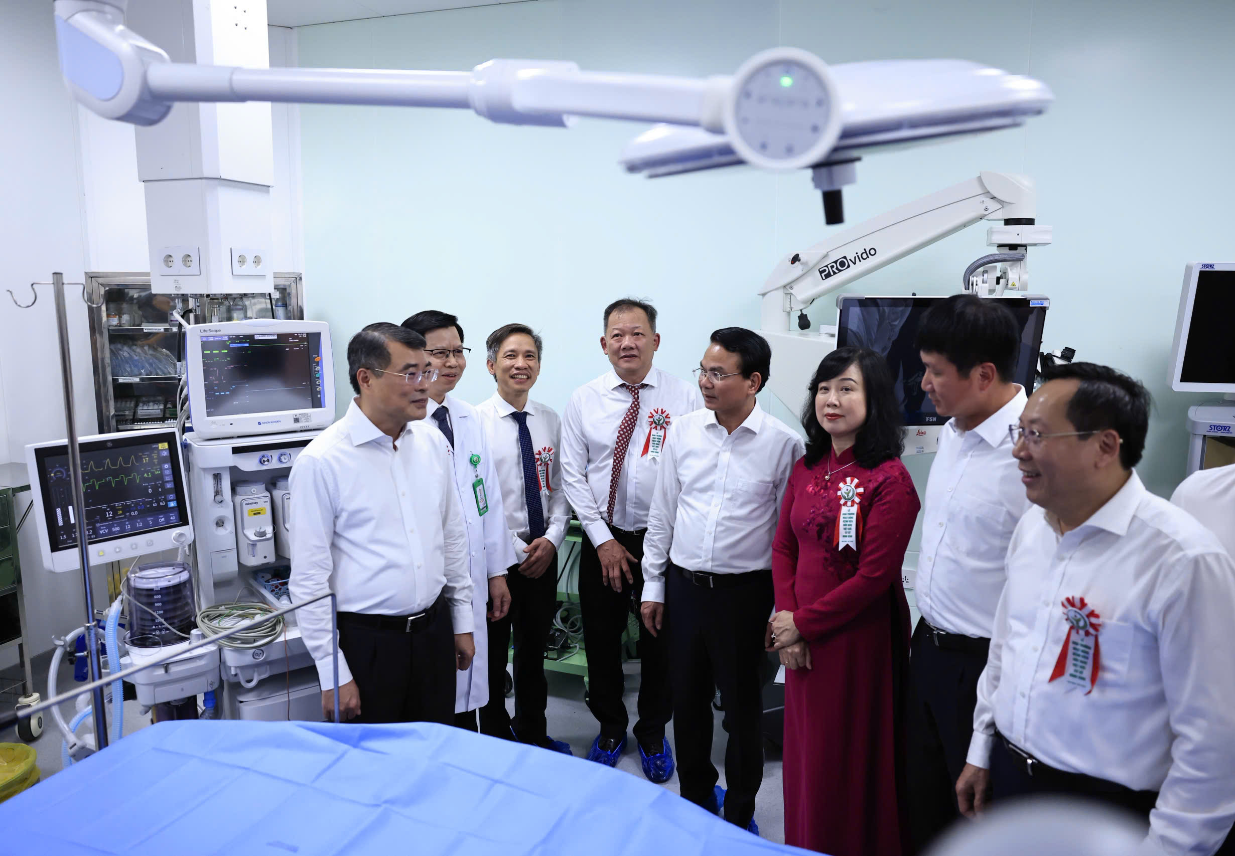 Bộ trưởng Bộ Y tế Đào Hồng Lan khai trương Bệnh viện Hữu nghị Việt Đức cơ sở Ninh Bình - Ảnh 5.