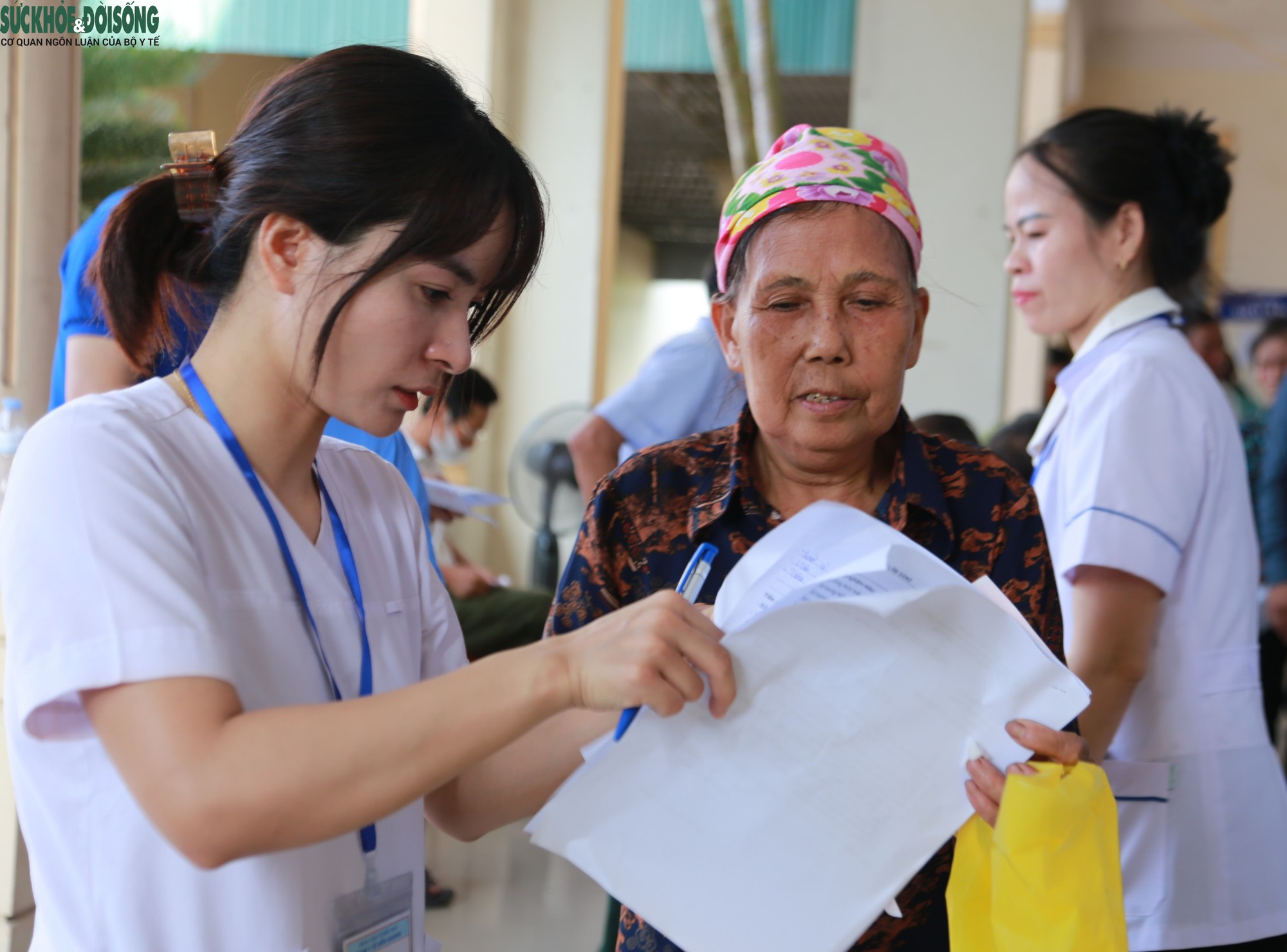 Không chờ người bệnh tìm đến - Ảnh 2.