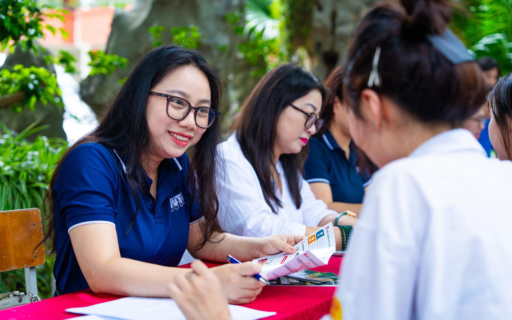 Điểm Chuẩn Năm 2026: Cập Nhật Từ Đại Học Dược Hà Nội và Đại Học Y Dược TP.HCM