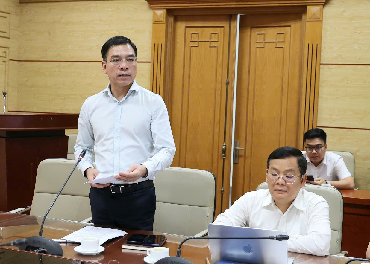 Thứ trưởng Trần Văn Thuấn: Khung chương trình thực hành phải dựa trên năng lực, đủ kiến thức, bảo đảm an toàn người bệnh- Ảnh 2.