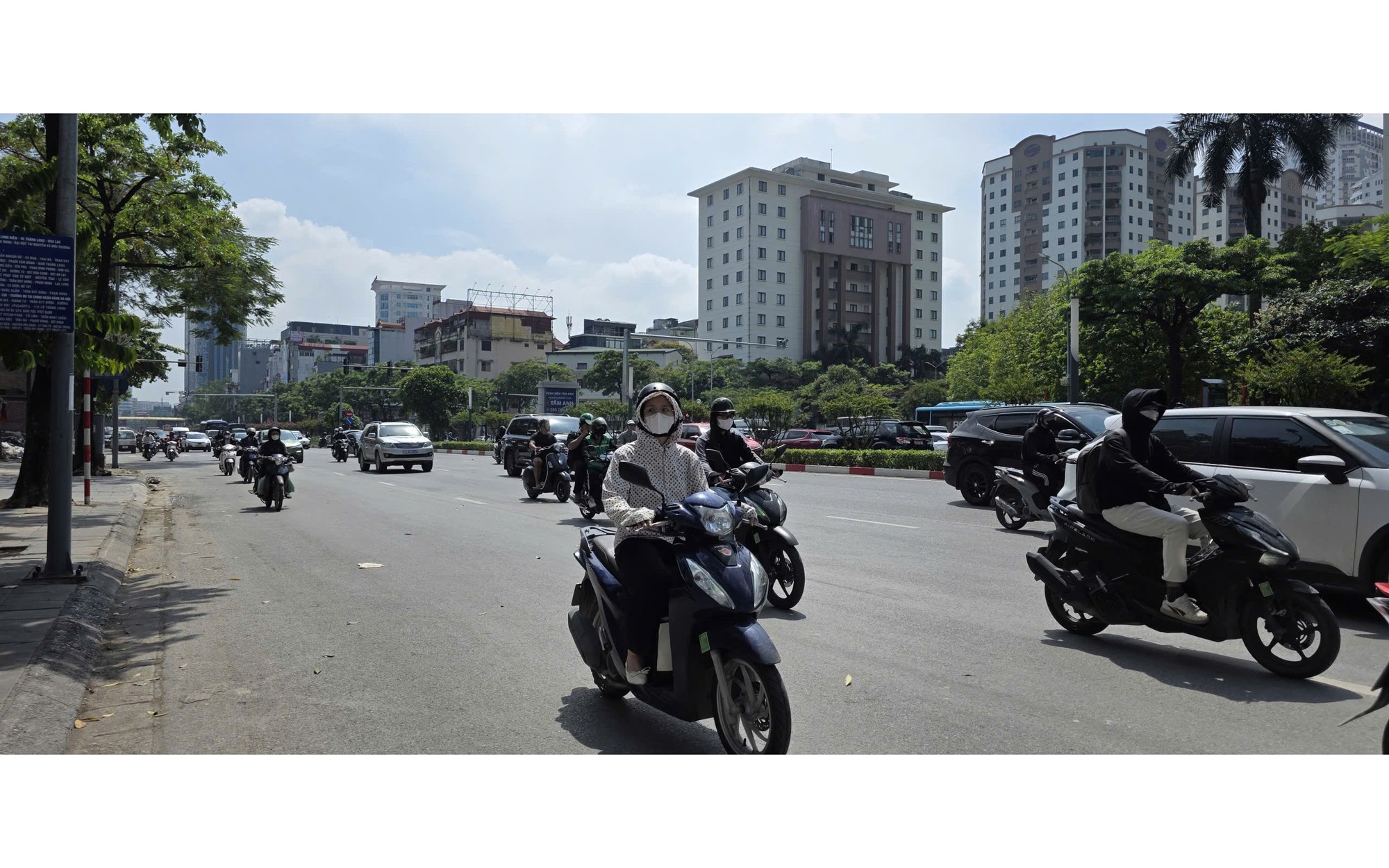 Tại Sao Nhiệt Độ 40 Độ C tại Tuyên Quang Trong Tháng 8 Không Phải Là Hiếm Gặp?