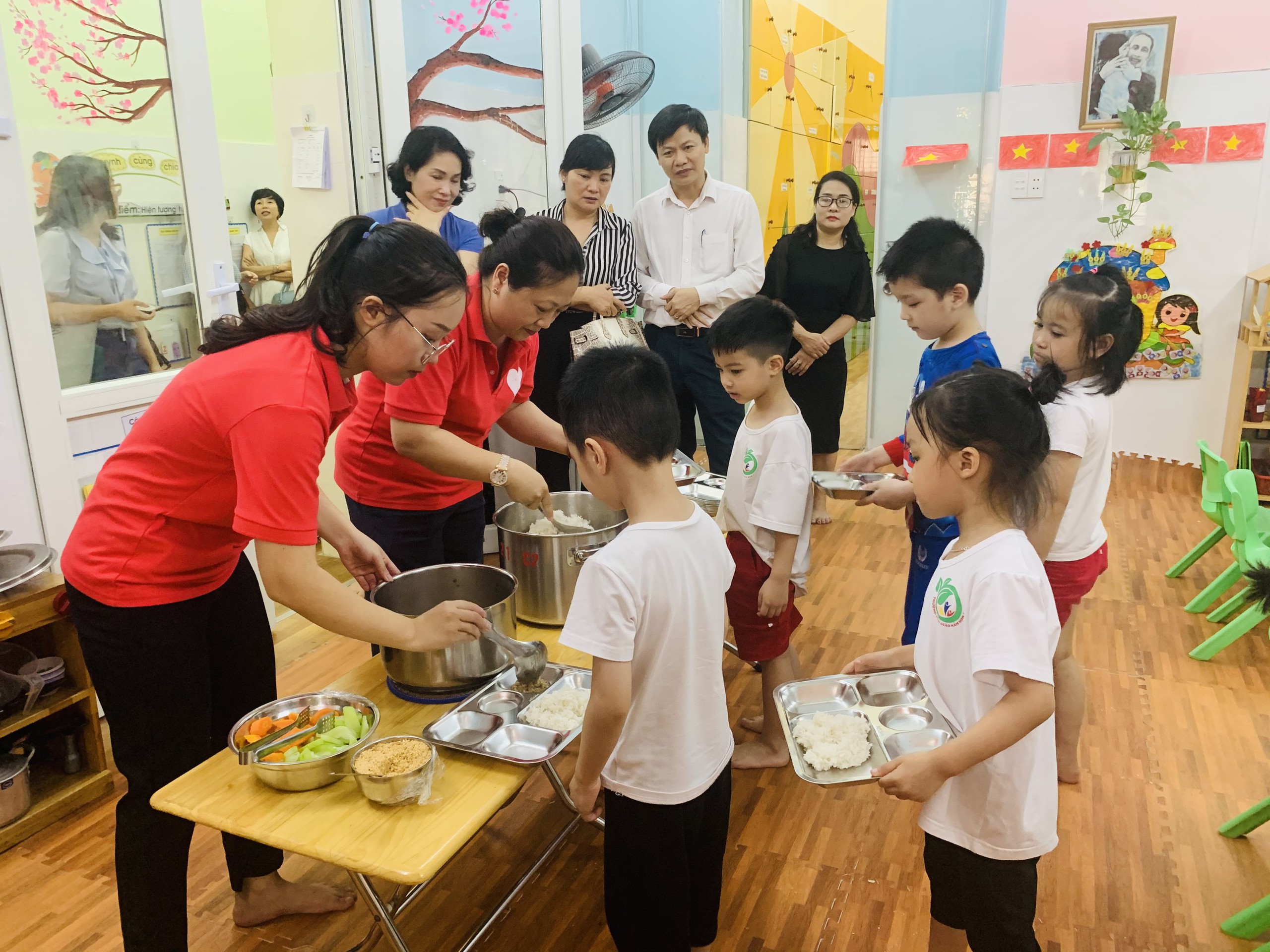 Gallery - Cần sớm có Luật Dinh dưỡng học đường để bảo vệ sức khỏe thế hệ tương lai - image 4