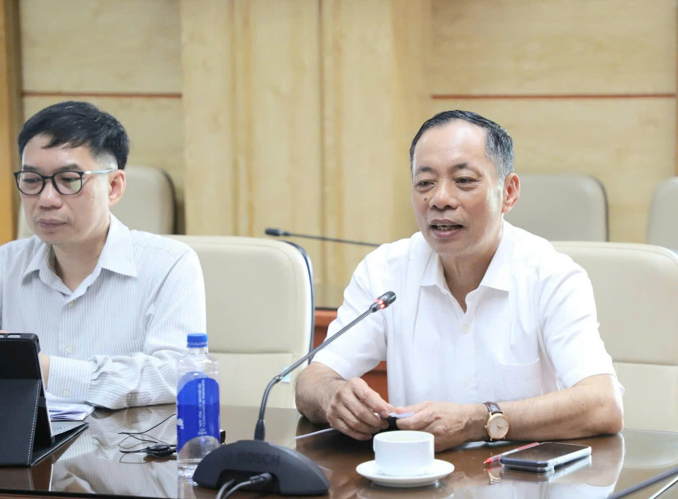 Xây dựng Chính sách quốc gia về dược hướng đến 3 mục tiêu: Sức khỏe nhân dân, an ninh thuốc và phát triển ngành dược
- Ảnh 2.