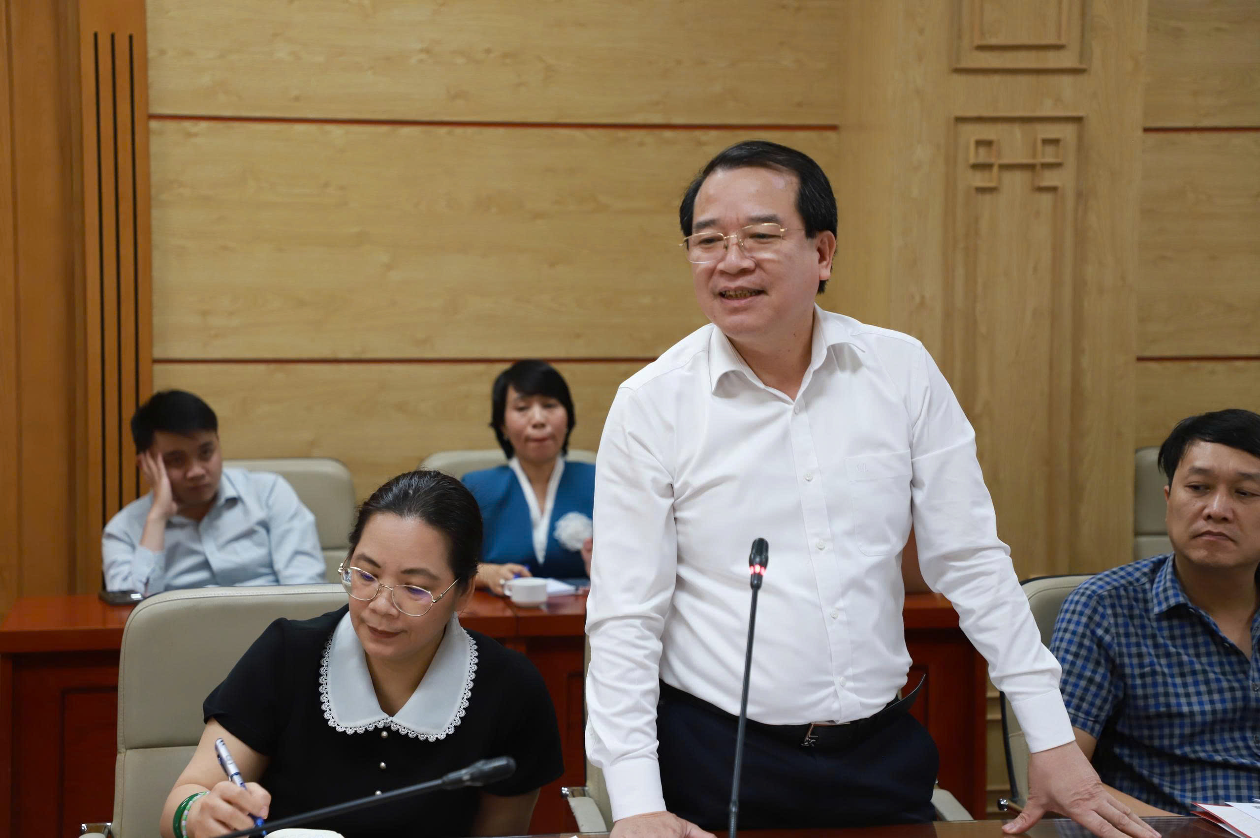 Thứ trưởng Trần Văn Thuấn: Du lịch y tế cần sự vào cuộc đồng bộ của các bộ, ngành- Ảnh 3.