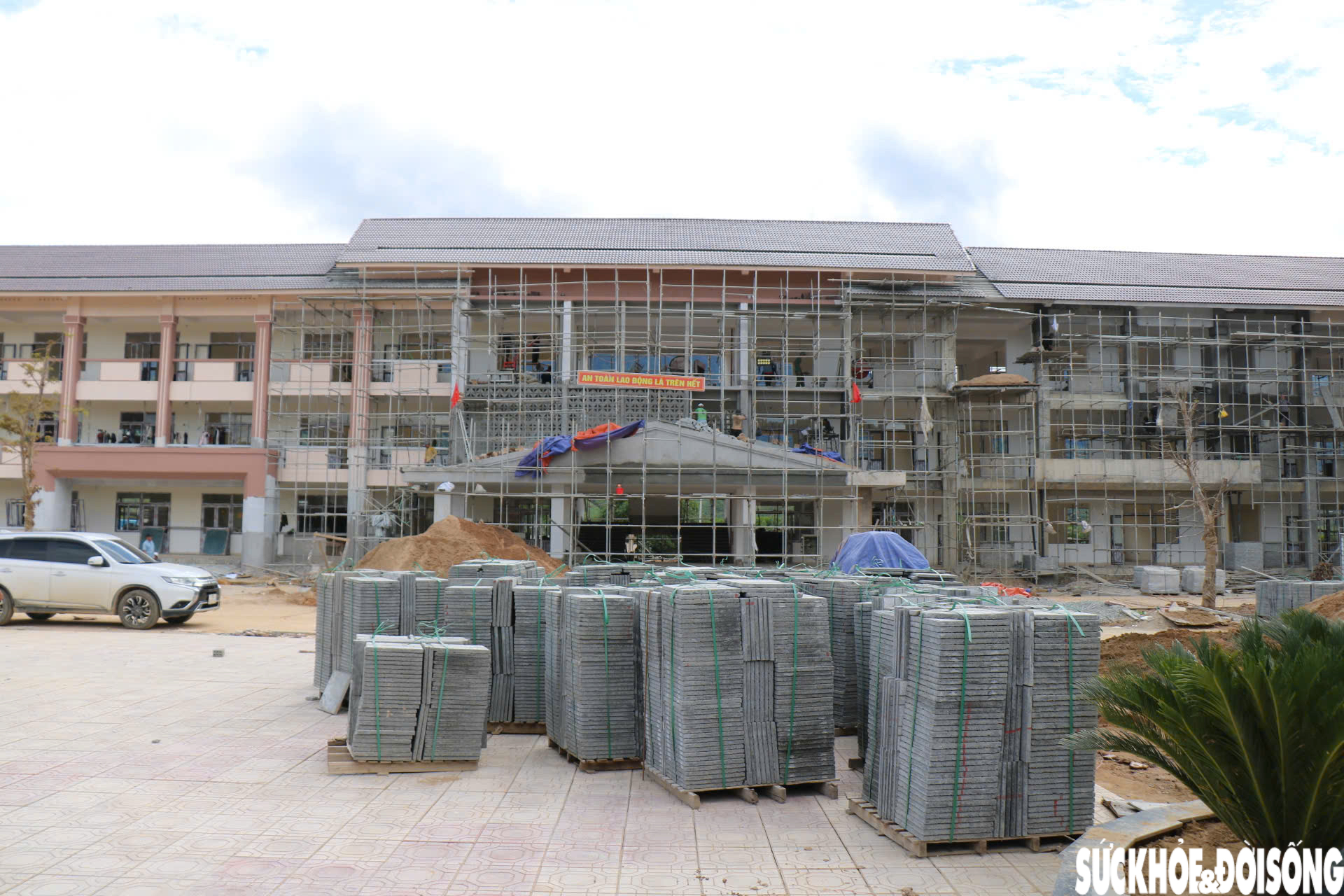 Cận cảnh trường nội trú liên cấp ở vùng cao A Lưới trước ngày về đích- Ảnh 11.