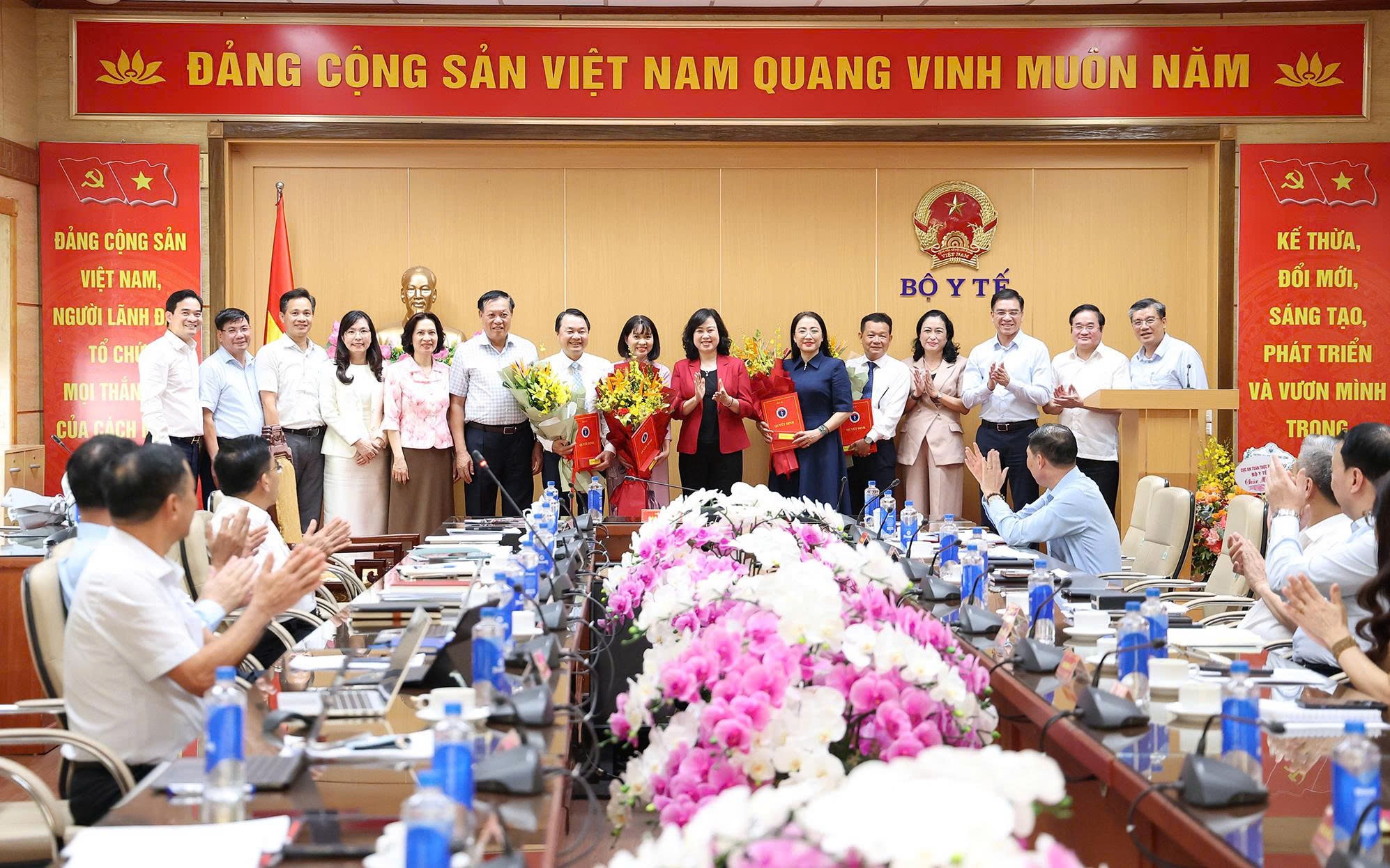 Bộ trưởng Đào Hồng Lan: Đầu tư cho phòng bệnh là đầu tư cho sức khỏe và tương lai- Ảnh 6.