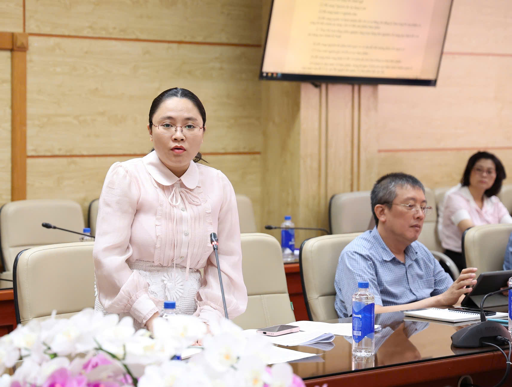 Gallery - Bộ trưởng Đào Hồng Lan: Sửa Luật An toàn thực phẩm phải đáp ứng yêu cầu thực tiễn, bảo vệ sức khỏe người dân - image 2