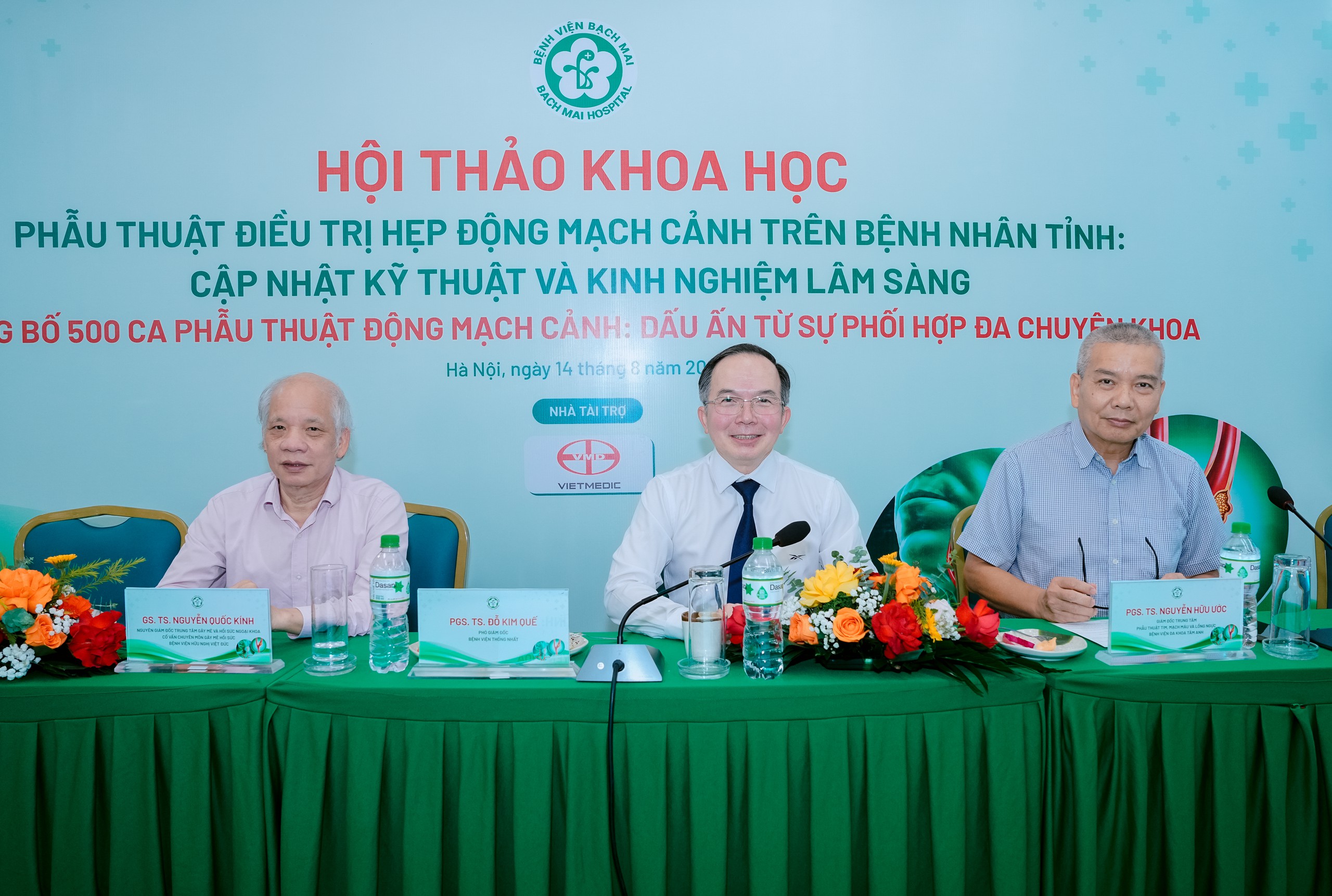 Bạch Mai đạt dấu mốc 500 ca phẫu thuật hẹp động mạch cảnh, đặt mục tiêu xây dựng 'Vascular Program'- Ảnh 5.