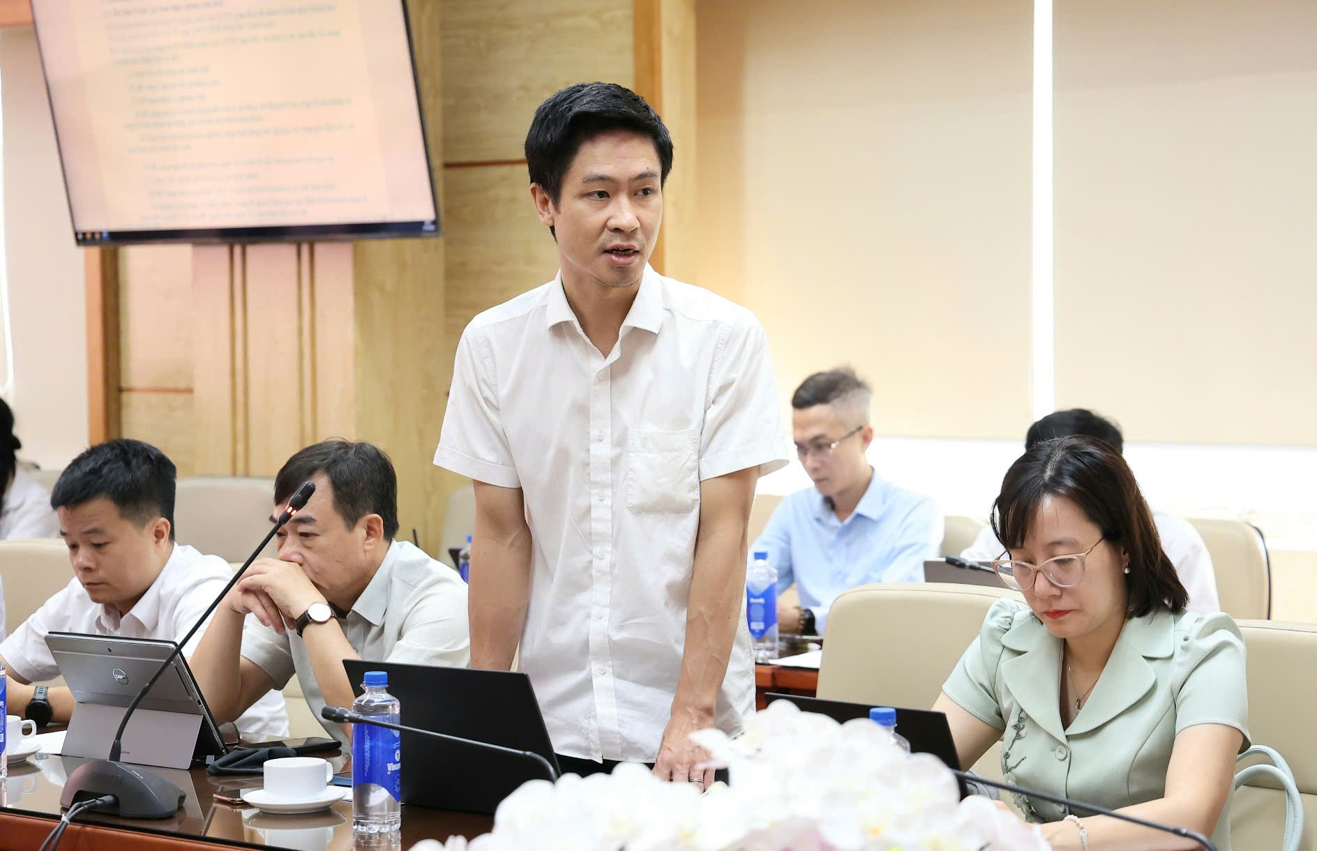 Gallery - Bộ trưởng Đào Hồng Lan: Sửa Luật An toàn thực phẩm phải đáp ứng yêu cầu thực tiễn, bảo vệ sức khỏe người dân - image 6
