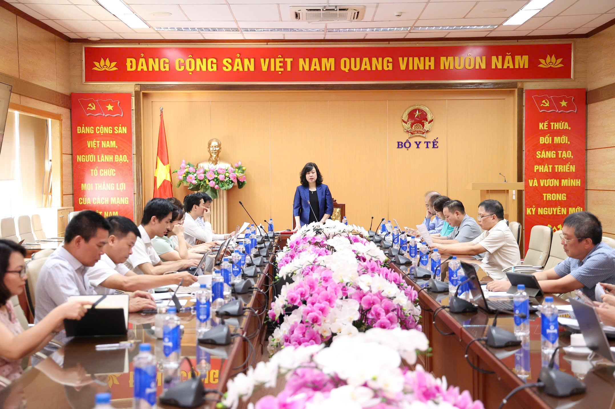 Bộ trưởng Đào Hồng Lan: Sửa Luật An toàn thực phẩm phải đáp ứng yêu cầu thực tiễn, bảo vệ sức khỏe người dân- Ảnh 12.