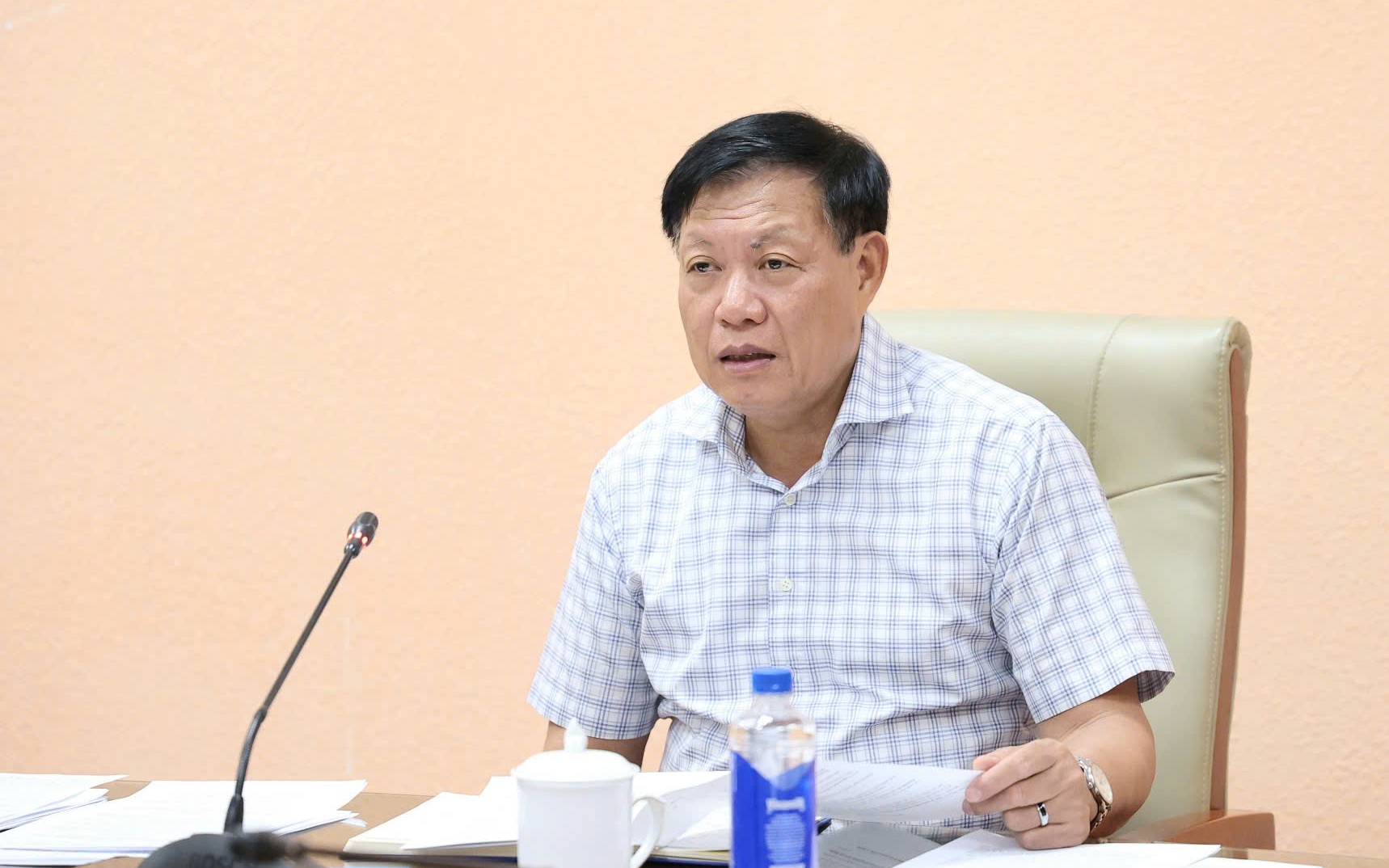Bộ Y tế: Tập trung kiểm tra việc bán thiết bị y tế cao hơn giá niêm yết, biến động bất thường
- Ảnh 2.