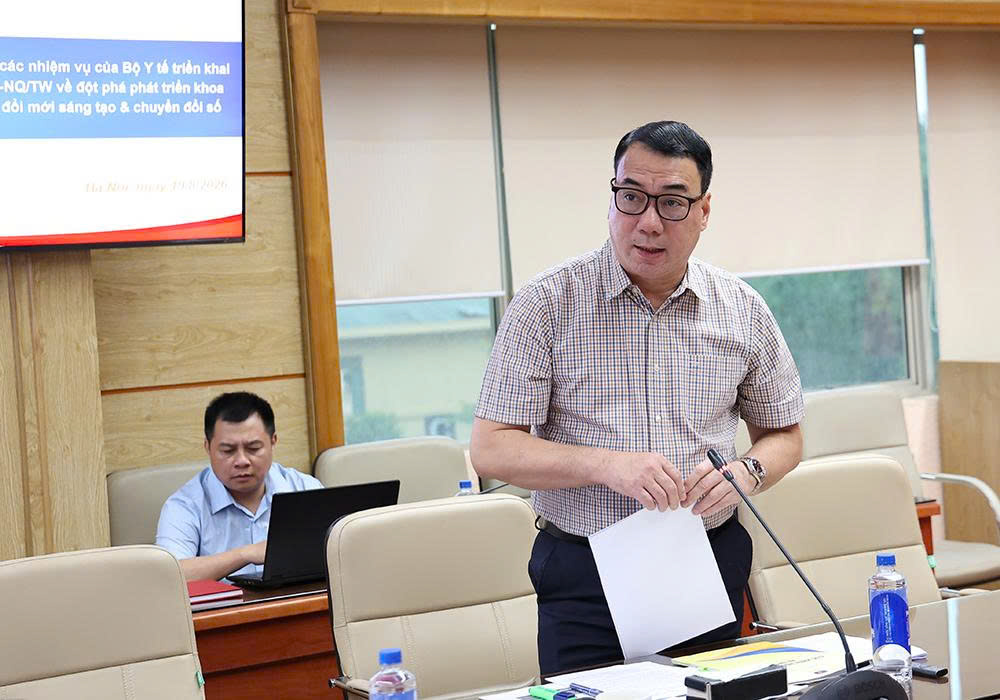 Bộ trưởng Đào Hồng Lan yêu cầu siết tiến độ, đẩy nhanh chuyển đổi số y tế- Ảnh 3.