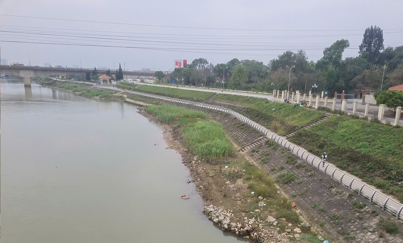 Gallery - Thanh Hóa kích hoạt phương án bảo vệ 47 vị trí trọng yếu đê điều - image 2