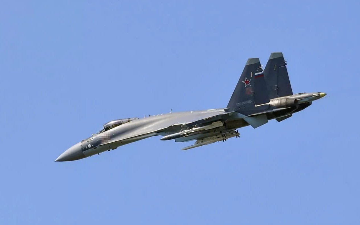 Tiêm kích Su-35: Sự Sẵn Sàng Xuất Kích và Tương Lai Của Quân Đội Nga