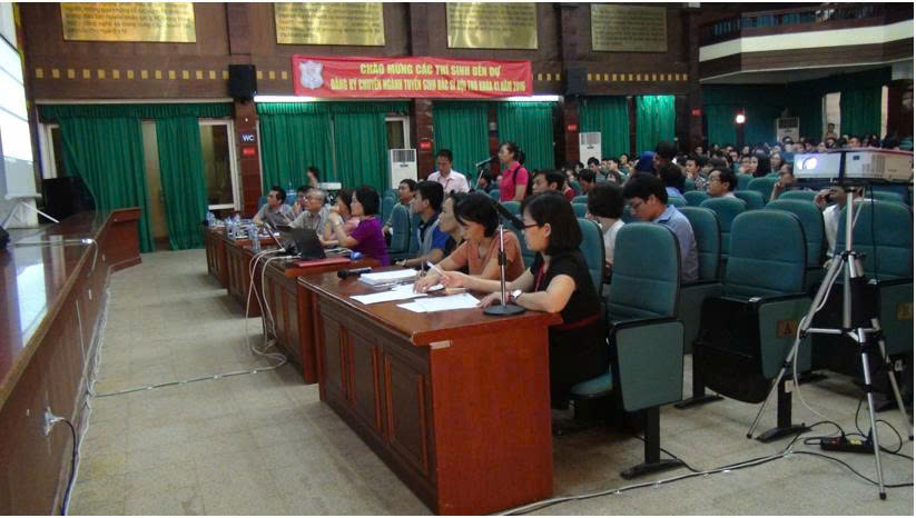 Gallery - Bác sĩ nội trú - Những lặng lẽ phía sau ánh hào quang