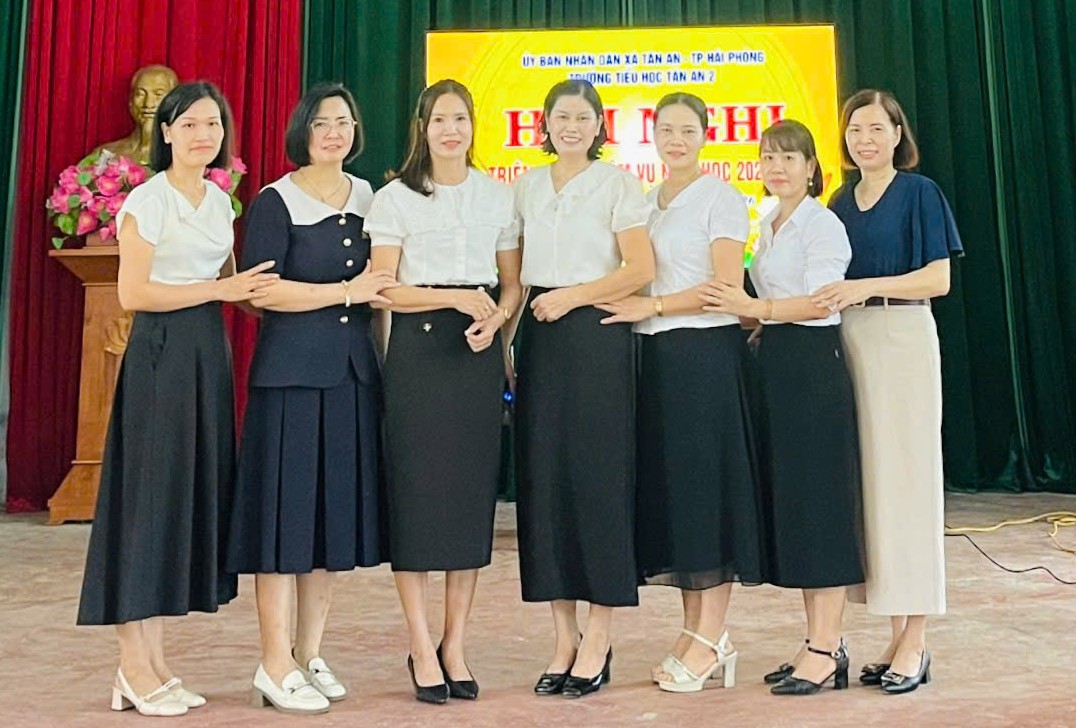 Trường học ở Hải Phòng sau sắp xếp sẵn sàng cho năm học mới - Ảnh 9.