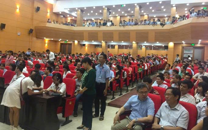 Bác sĩ nội trú - Những lặng lẽ sau ánh hào quang - Ảnh 7.