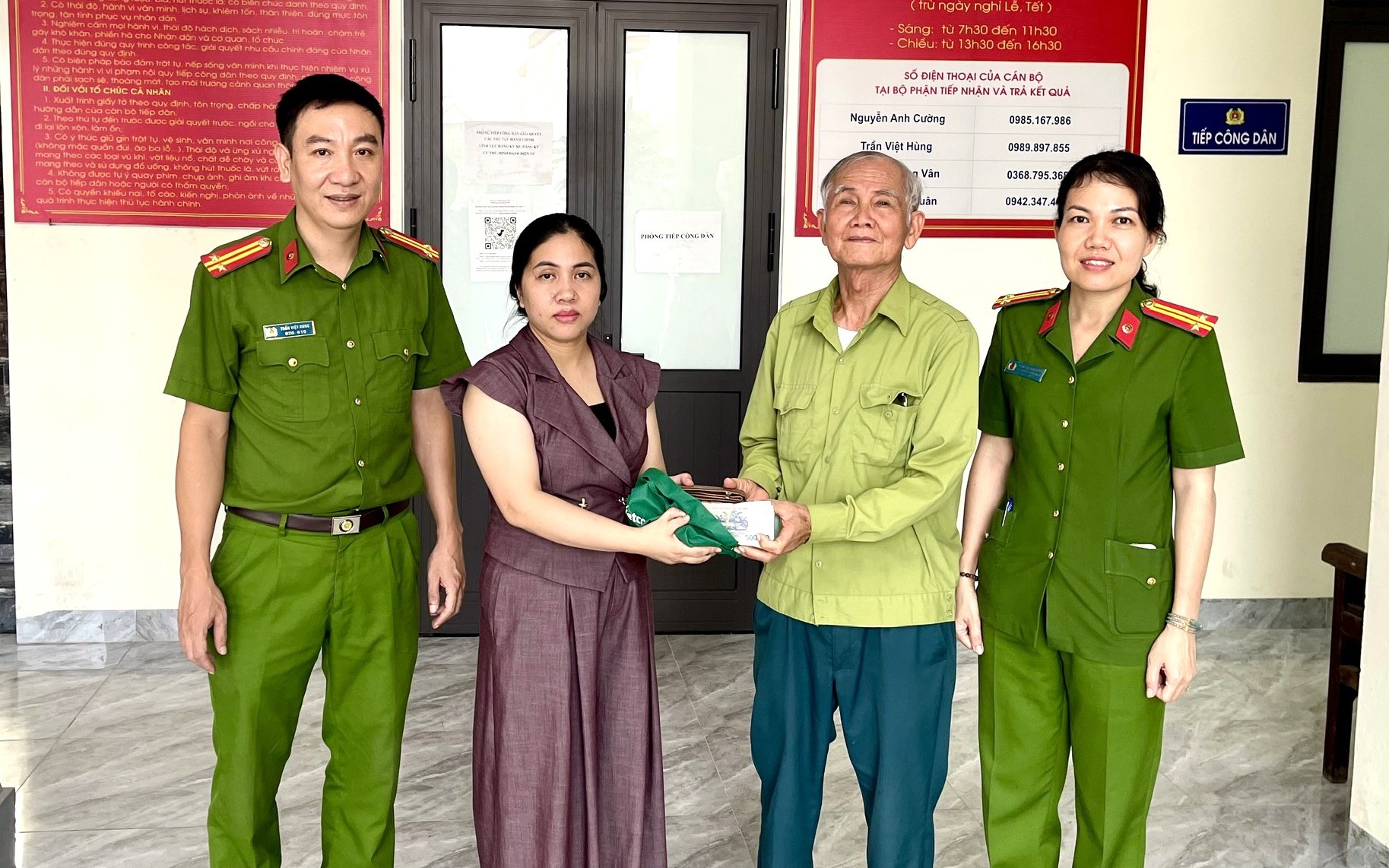 Hành Động Cao Cả: Người Phụ Nữ Trả Lại Tài Sản Nhặt Được