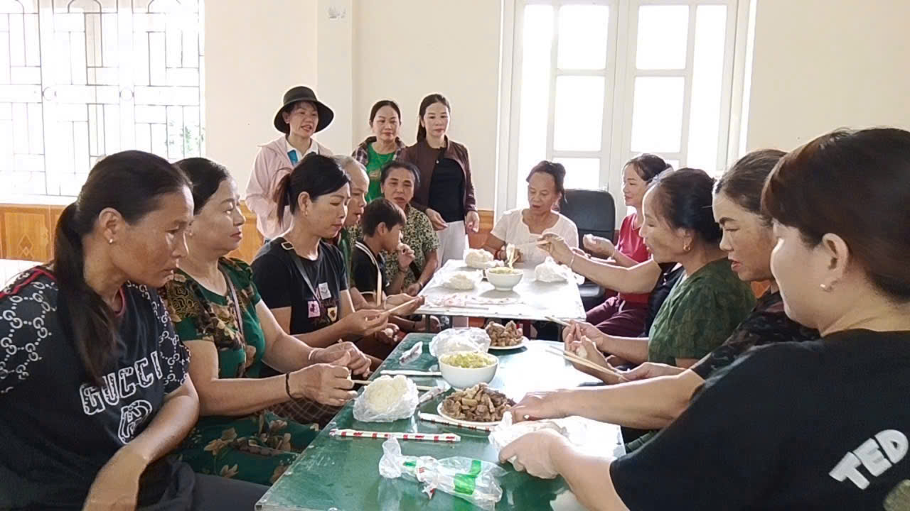 Nghệ An di dời khẩn cấp dân khỏi vùng sạt lở- Ảnh 4.