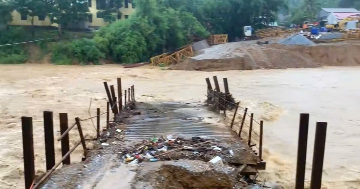 Nghệ An di dời khẩn cấp dân khỏi vùng sạt lở- Ảnh 6.