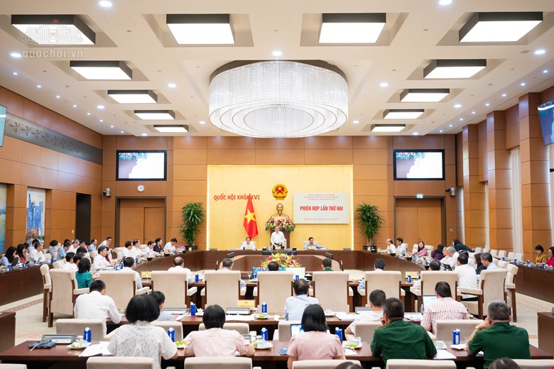 Chủ tịch Quốc hội yêu cầu xử lý đến cùng các điểm nghẽn pháp luật- Ảnh 1.