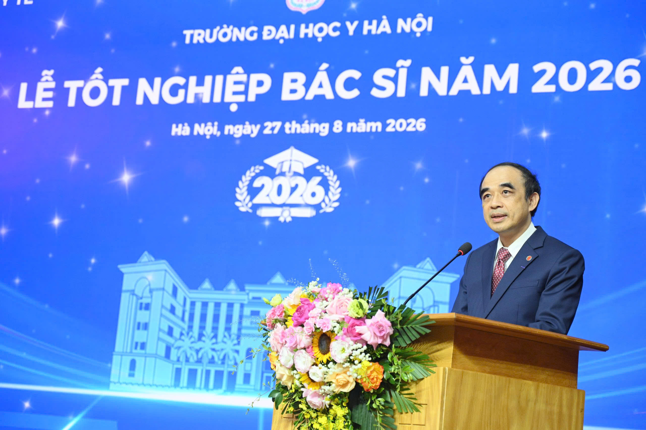 Gần 700 tân bác sĩ Đại học Y Hà Nội sẵn sàng hành trình chữa bệnh cứu người- Ảnh 4.