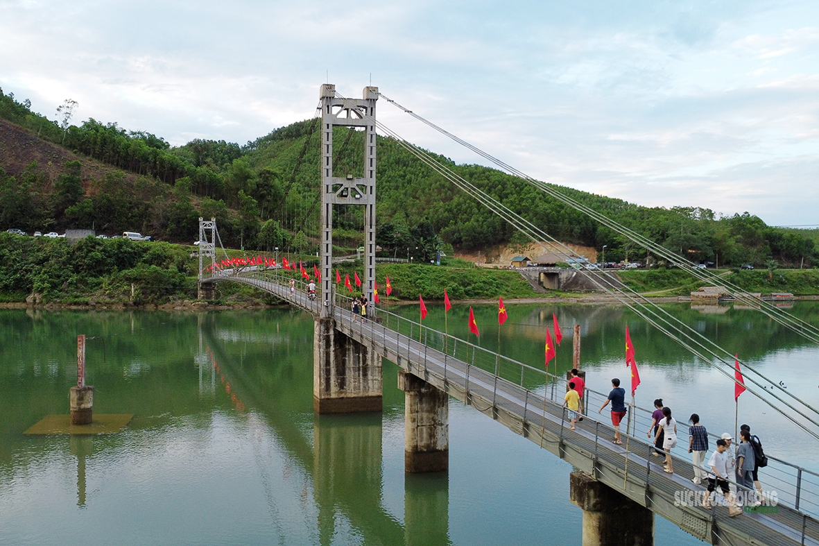 Nhịp cầu 'đánh thức' không gian du lịch Bản Mạ- Ảnh 7.