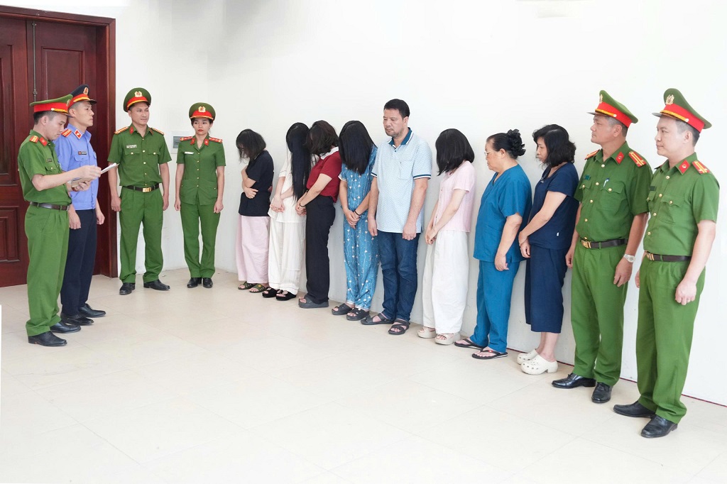 Hơn 4.000 cơ sở y, dược tư nhân Nghệ An: Làm sao ngăn ‘vẽ bệnh, thổi giá’?- Ảnh 6.